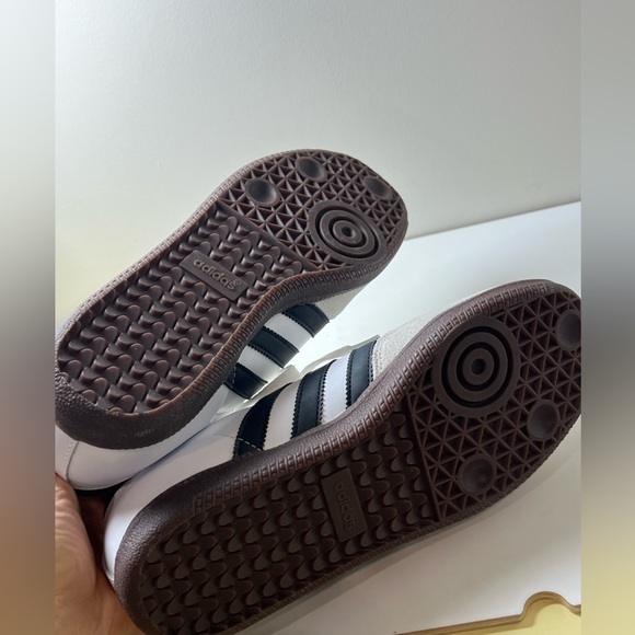 Brand New Men’s Adidas Samba Indoor Soccer Size US 7 White Black Suede Shoe - Picture 11 of 12